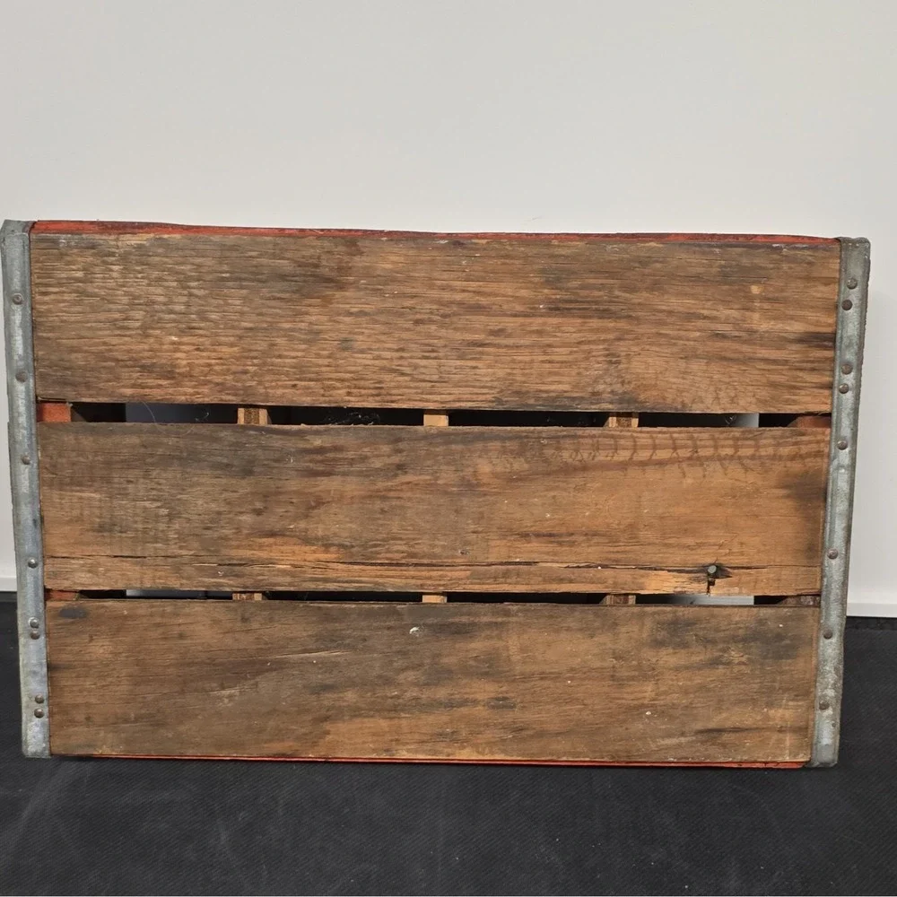 Coca-Cola Wooden Bottle Carrier Crate Caddy w/ Dividers Red Brown Soda